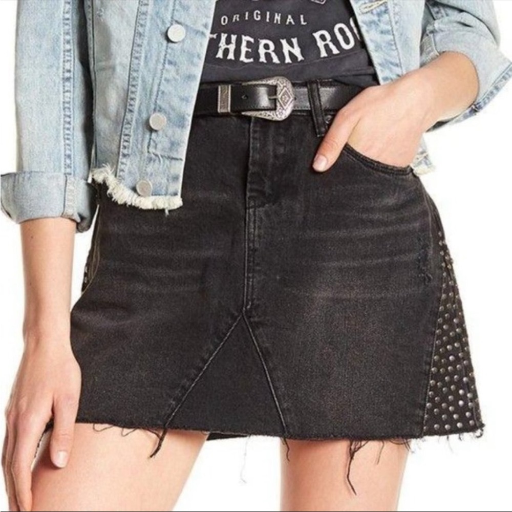 NWT BLANKNYC Black Denim Studded Punk Festival Raw Hem Mini Skirt women’s